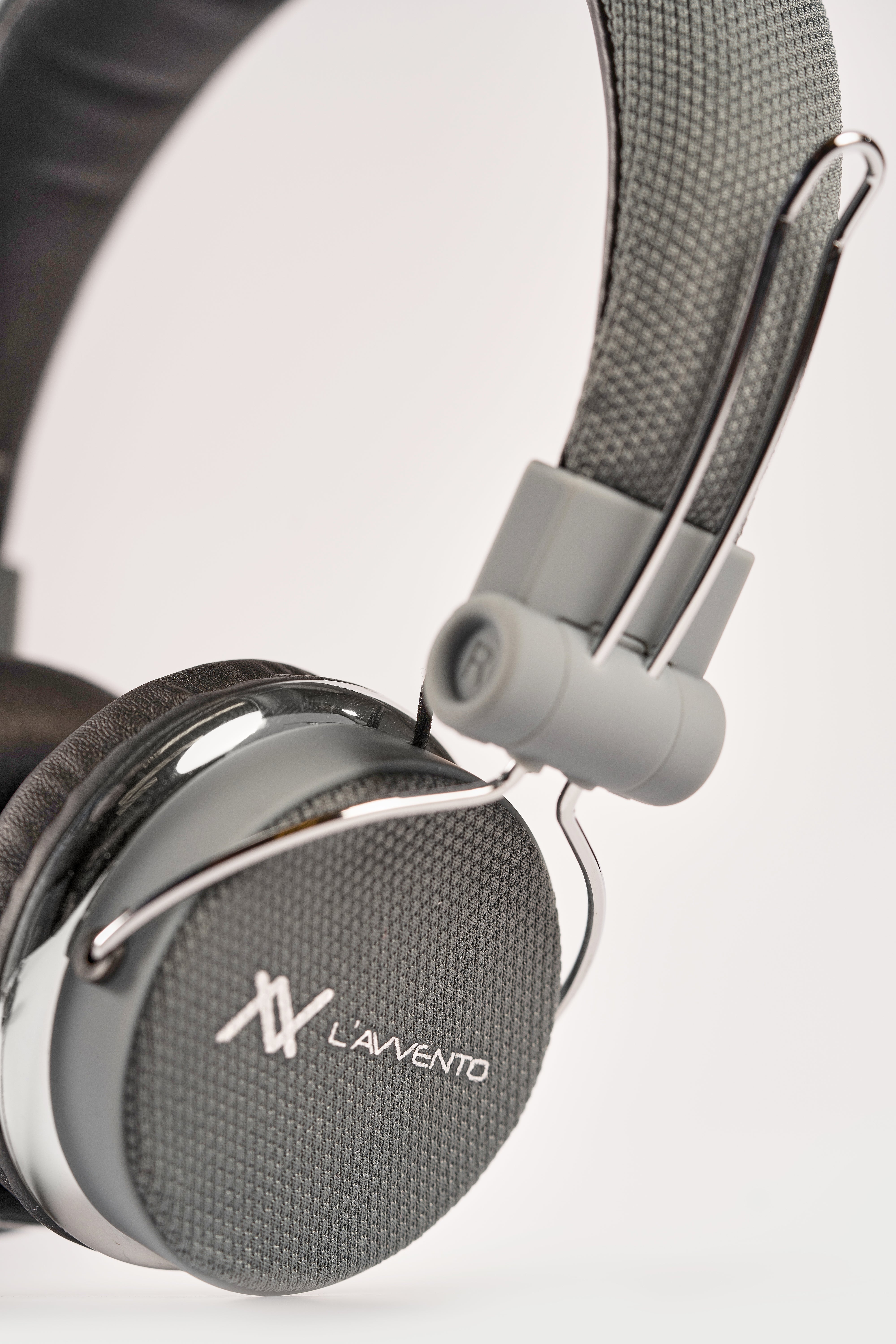 L'avvento Headphone , New Design 3.5mm Stereo Golden plug and High Quality 1.5M cable, With 40mm Speaker Driver - Gray
