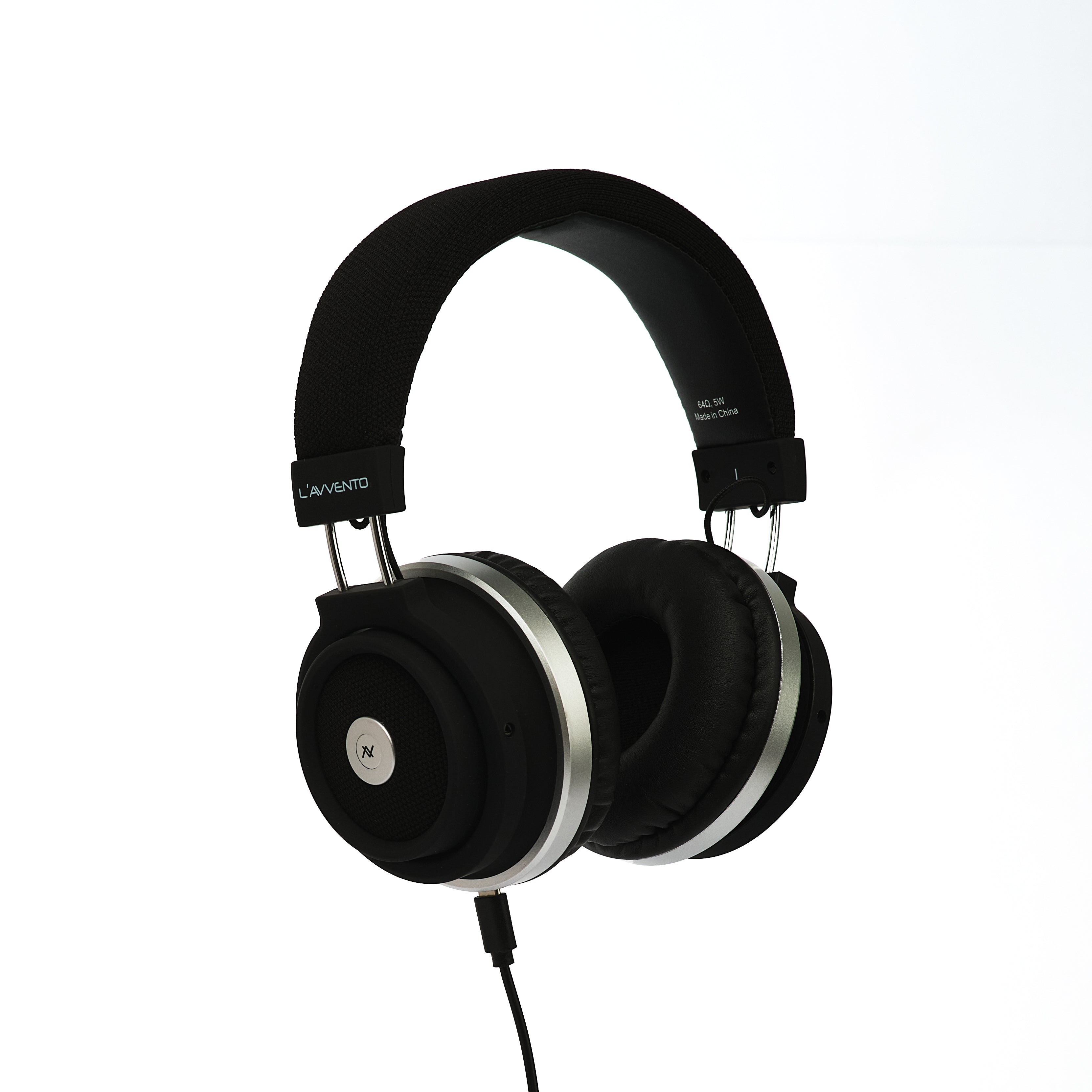 L'avvento Wireless Headphone, Bluetooth 5.0 Headphone,With Metal band and 40mm Speaker size, Padded Leather headband And PU earmuffs. Black